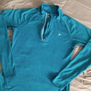 Old Navy turquoise training top